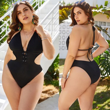 Bikini Plus Size One-Piece Swimsuit in Black