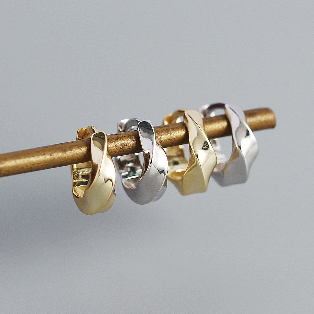 Minimalist Twisted Hoop Earrings - MLYH026