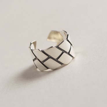 Minimalist Diamond Textured Open Ring