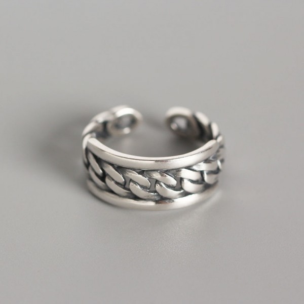 Vintage Tank Chain Shaped Open Ring