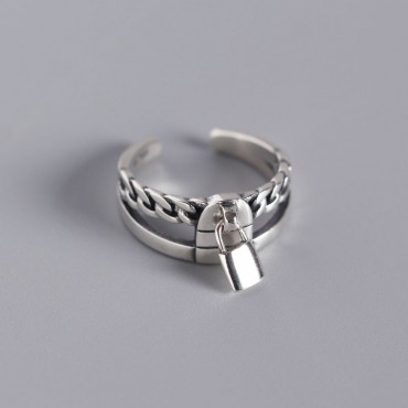 Vintage Chain Lock Open Ring