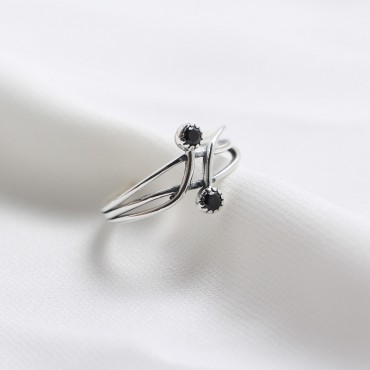 Hollow Wavy Open Ring