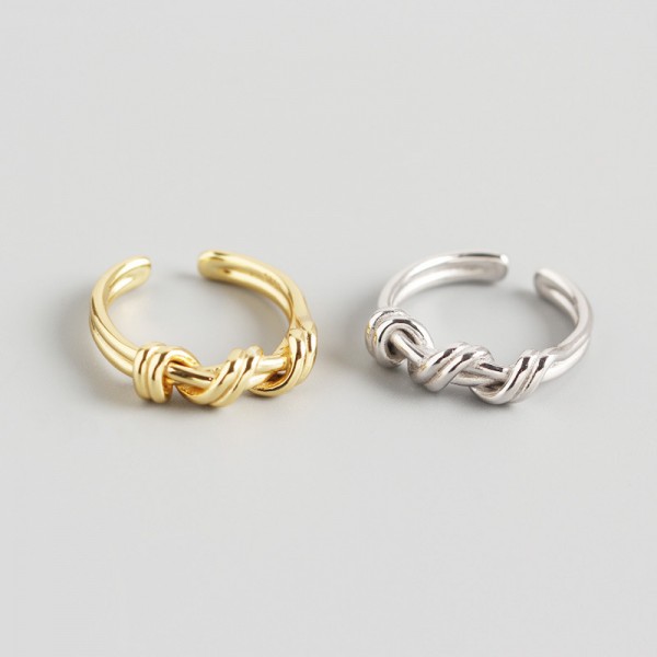 Elegant Knotted Open Ring