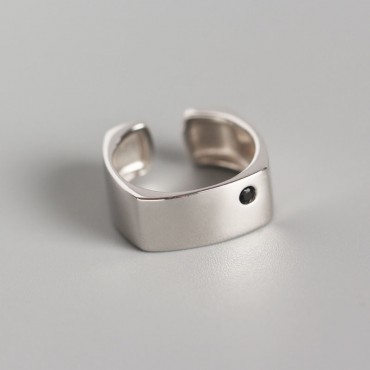 Minimalist Glossy Solitaire Open Ring