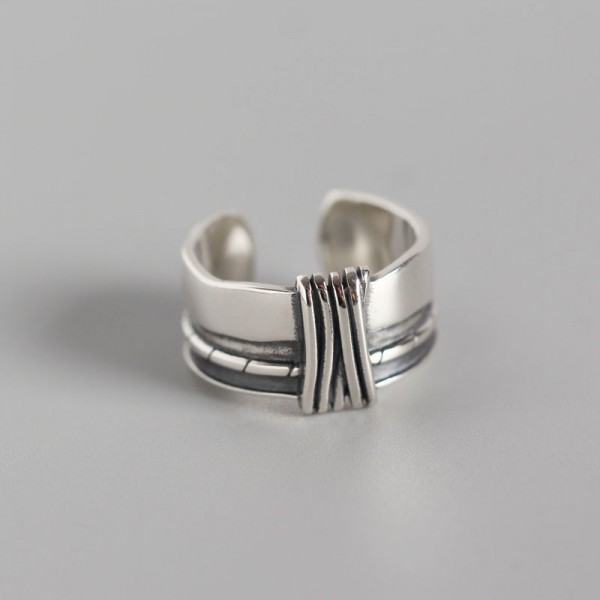 Vintage Wide Knotted Open Ring