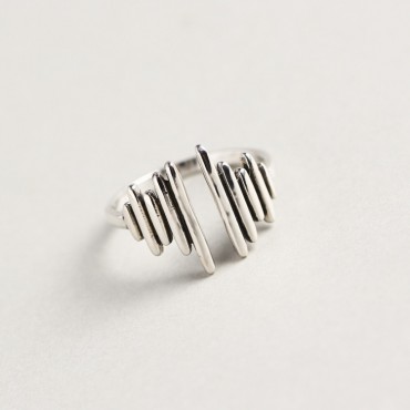 Vintage EKG-shaped Open Ring