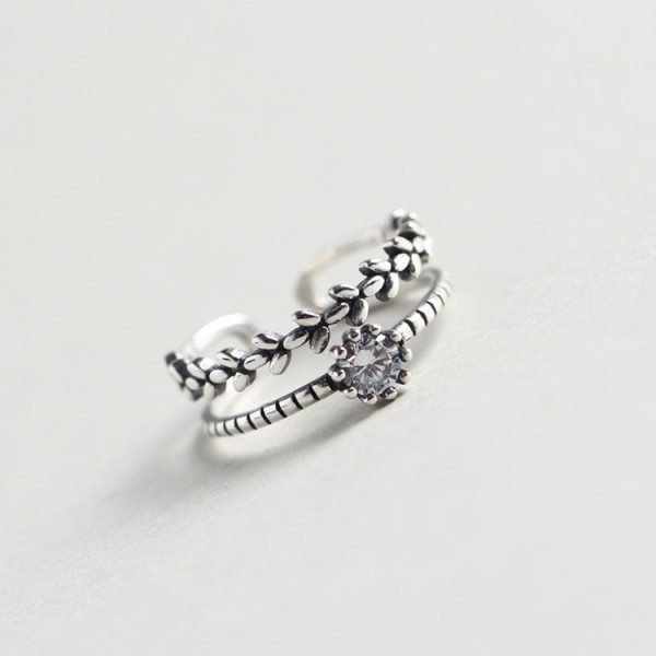 Vintage Leaves Crown Open Ring