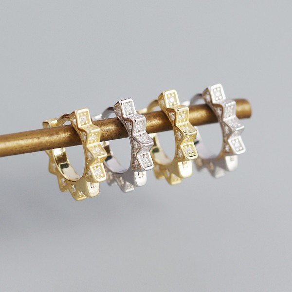 Metallic Nail Shaped Hoop Earrings