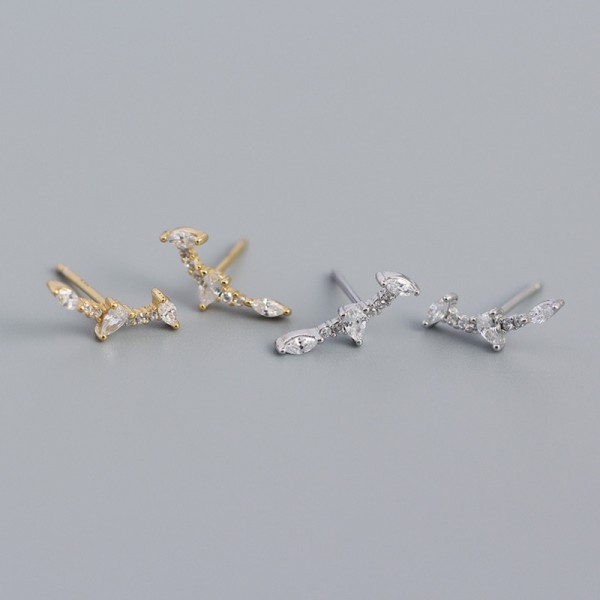 Sparkling Curved Arrow Stud Earrings