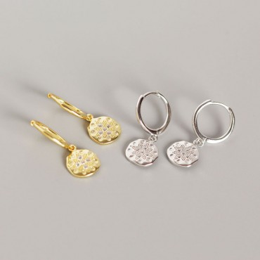 Baroque Eight Awn Star Dangle Earrings