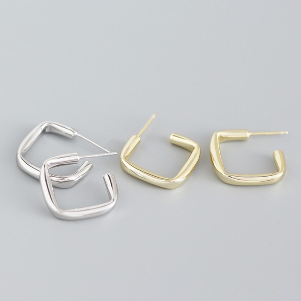 C-shaped Hollow Tube Hoop Earrings