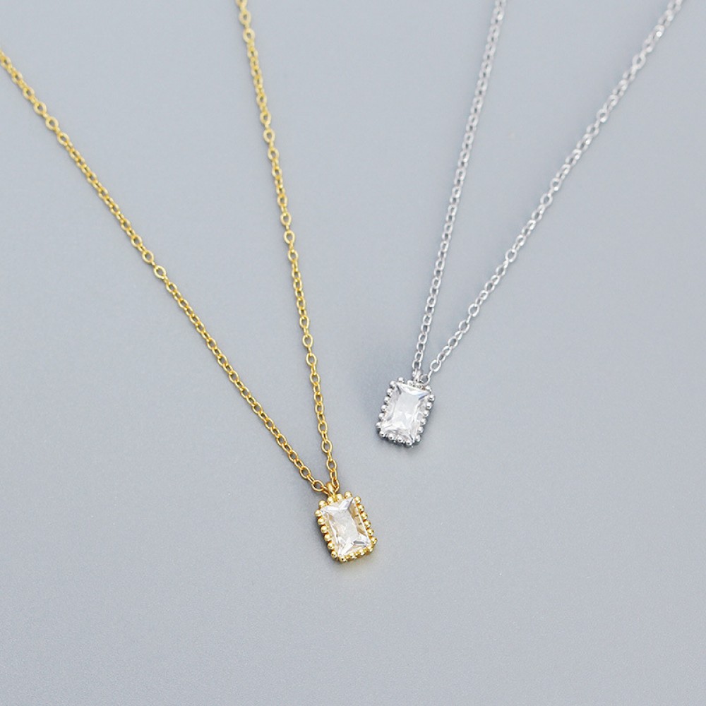 Solitaire Rectangular Rhinestone Necklace - MLYH498