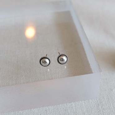 Vintage Single Ball Stud Earrings