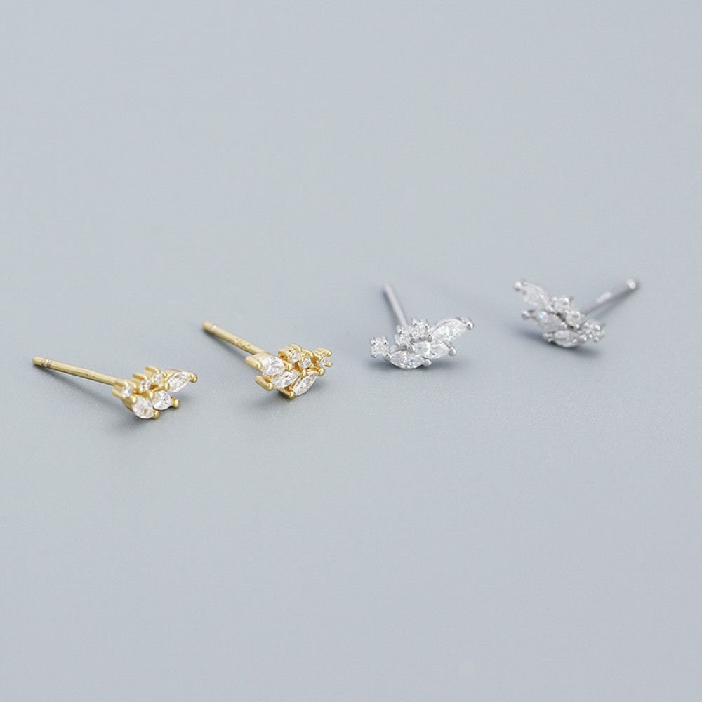 Sparkling Leaf Stud Earrings - MLYH569