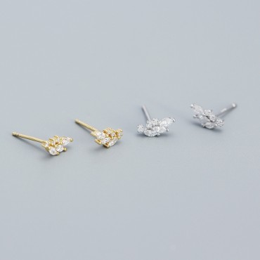 Sparkling Leaf Stud Earrings