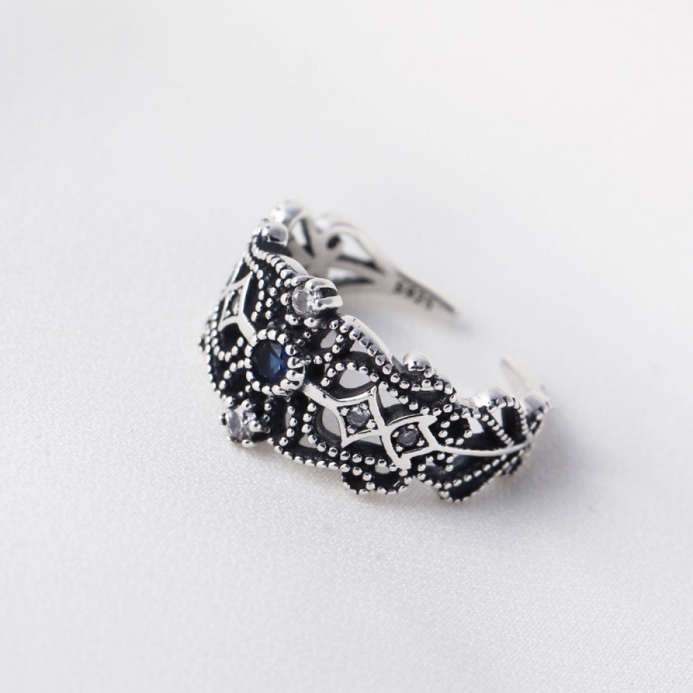 Vintage Crown with Gems Hoop Earrings - MLYH632
